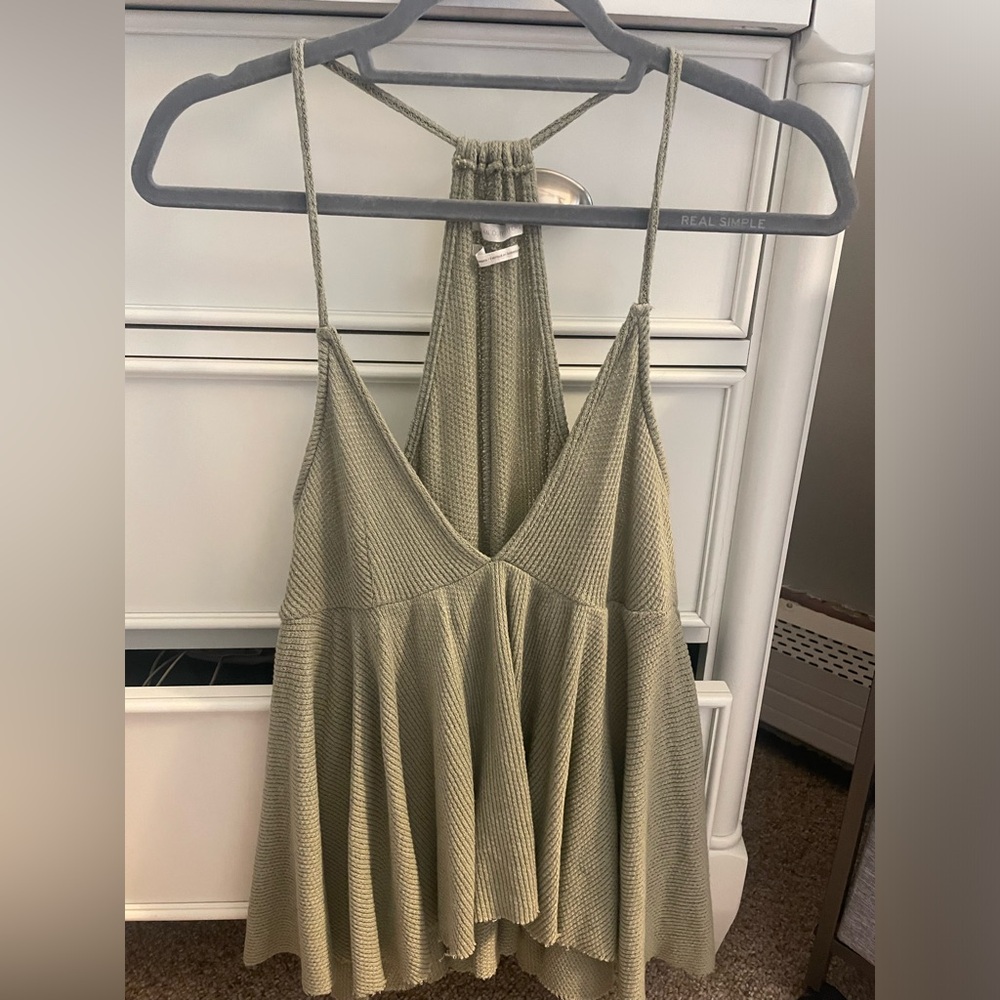 URBAN OUTFITTERS GREEN KNIT TOP
